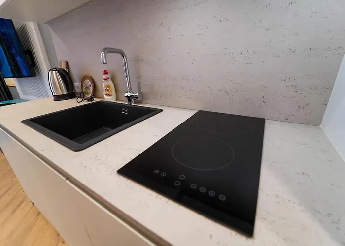 2 Steps From Center 3 3 *