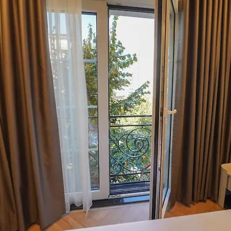 2 Steps From Center 3 3 * Tirana